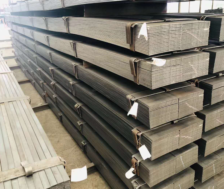 Customized low price size hot rolled flat steel production China flat 