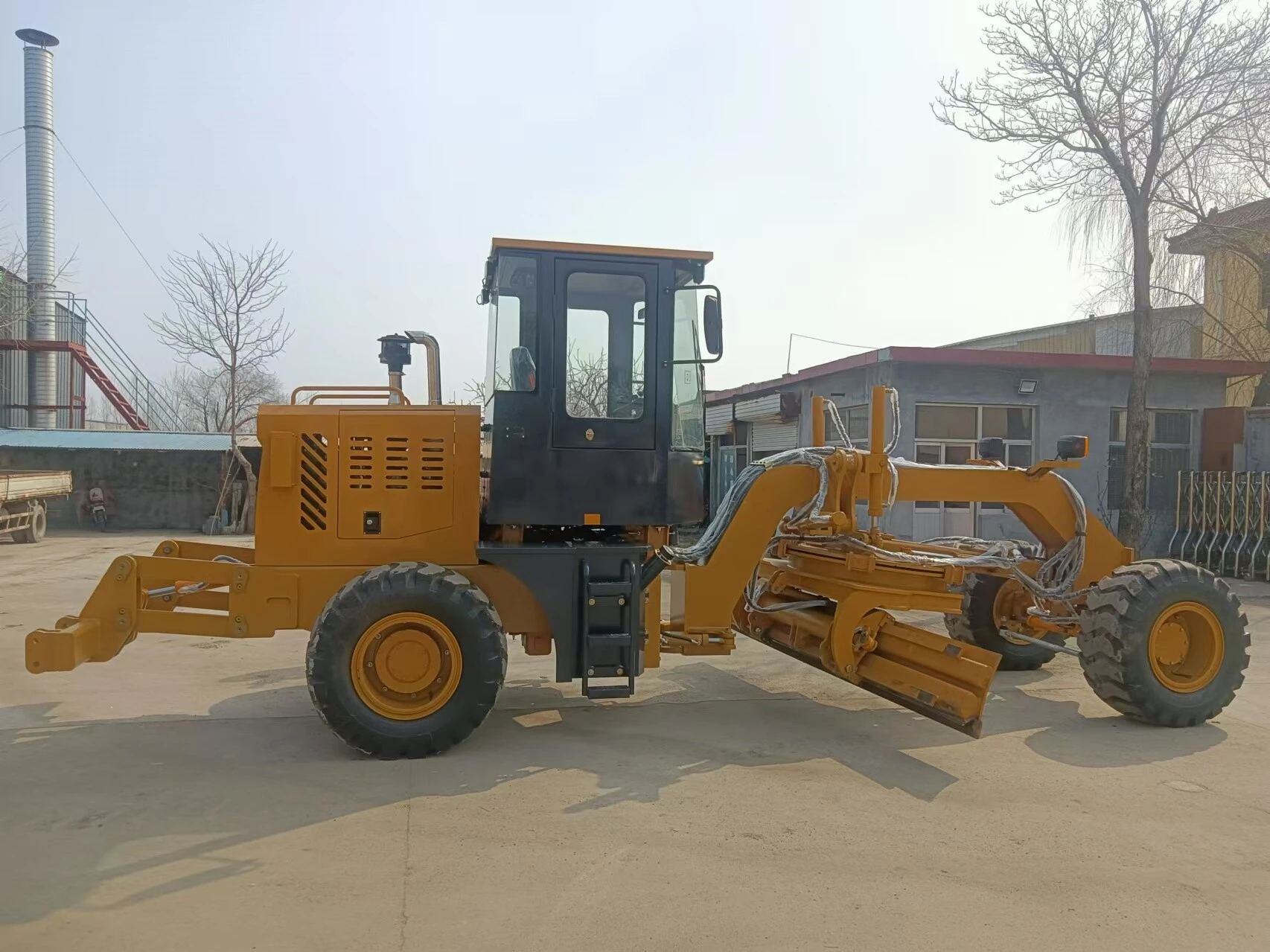 Motor Grader.jpg