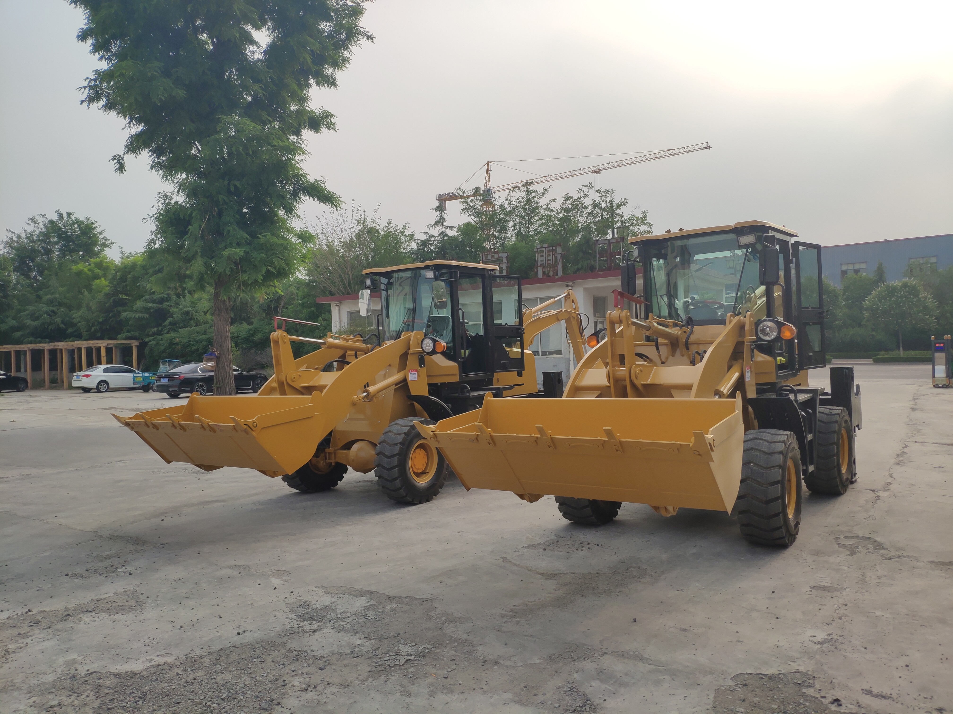 QTM15-26 Backhoe Loader