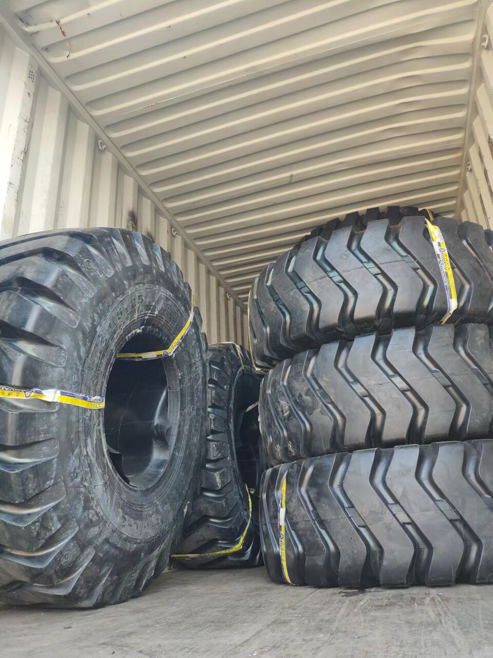 Advance Armour Loader Tyre