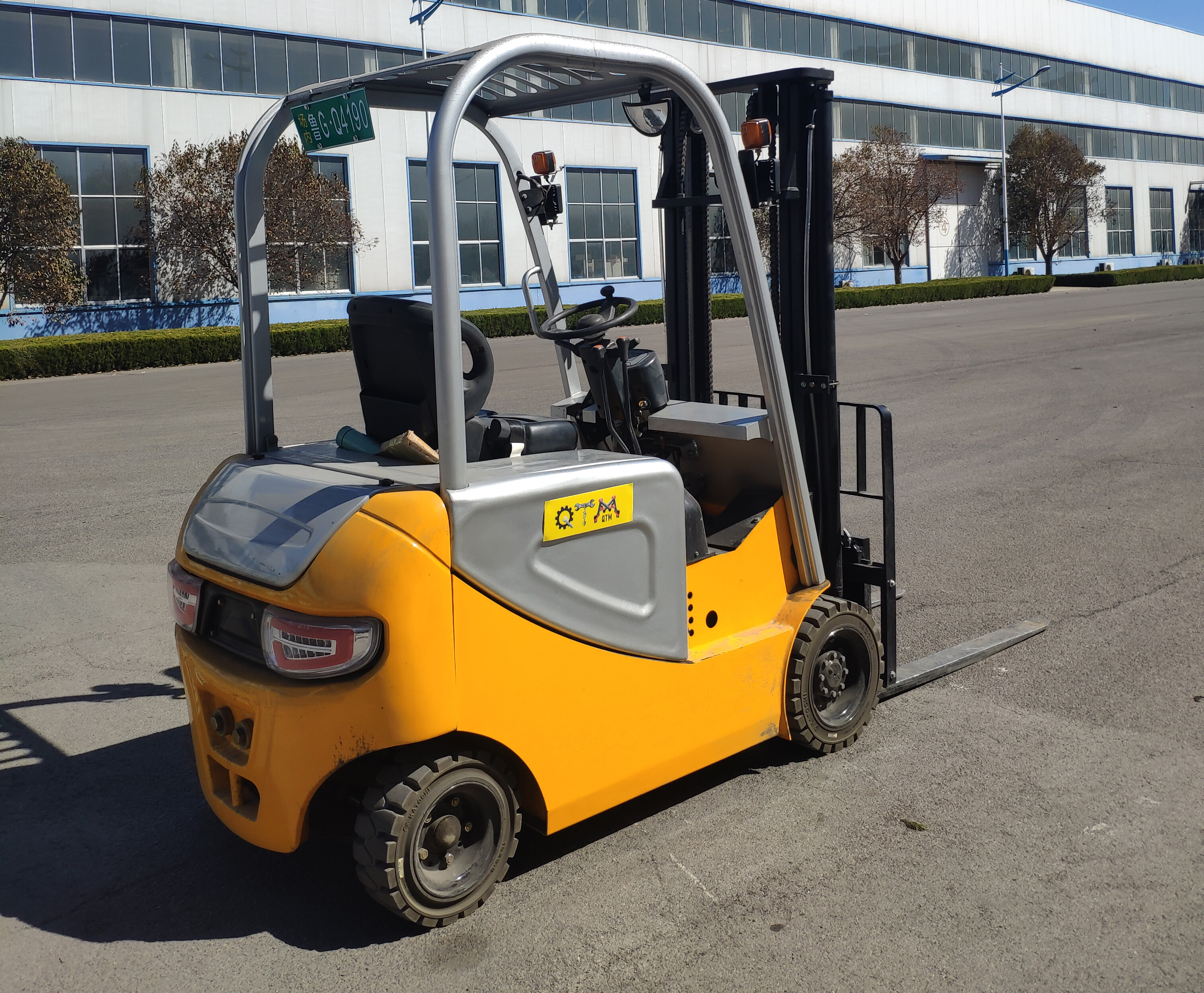 QTM10 Electric Forklift Truck