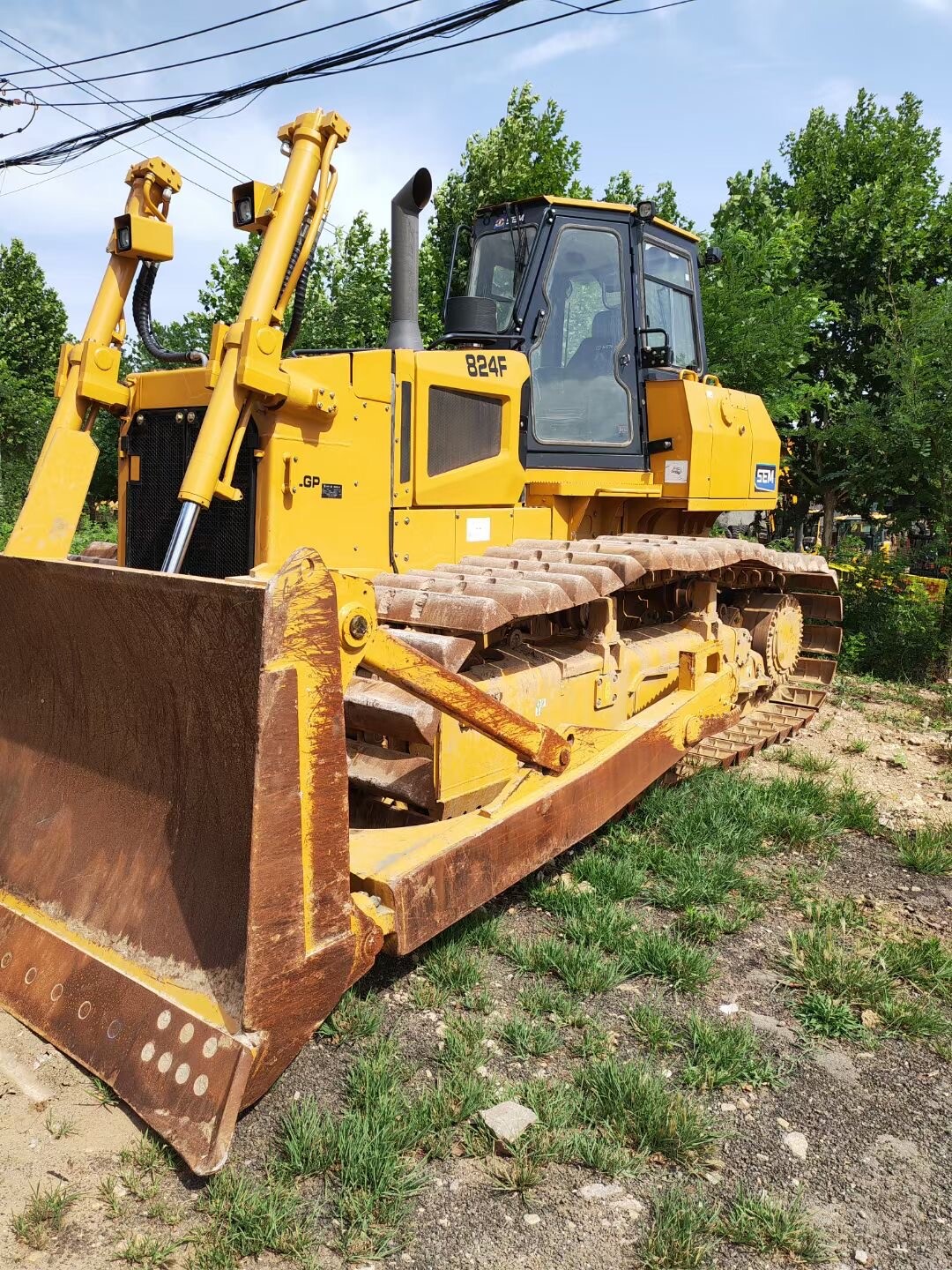 Used SEM 824F Bull Dozer