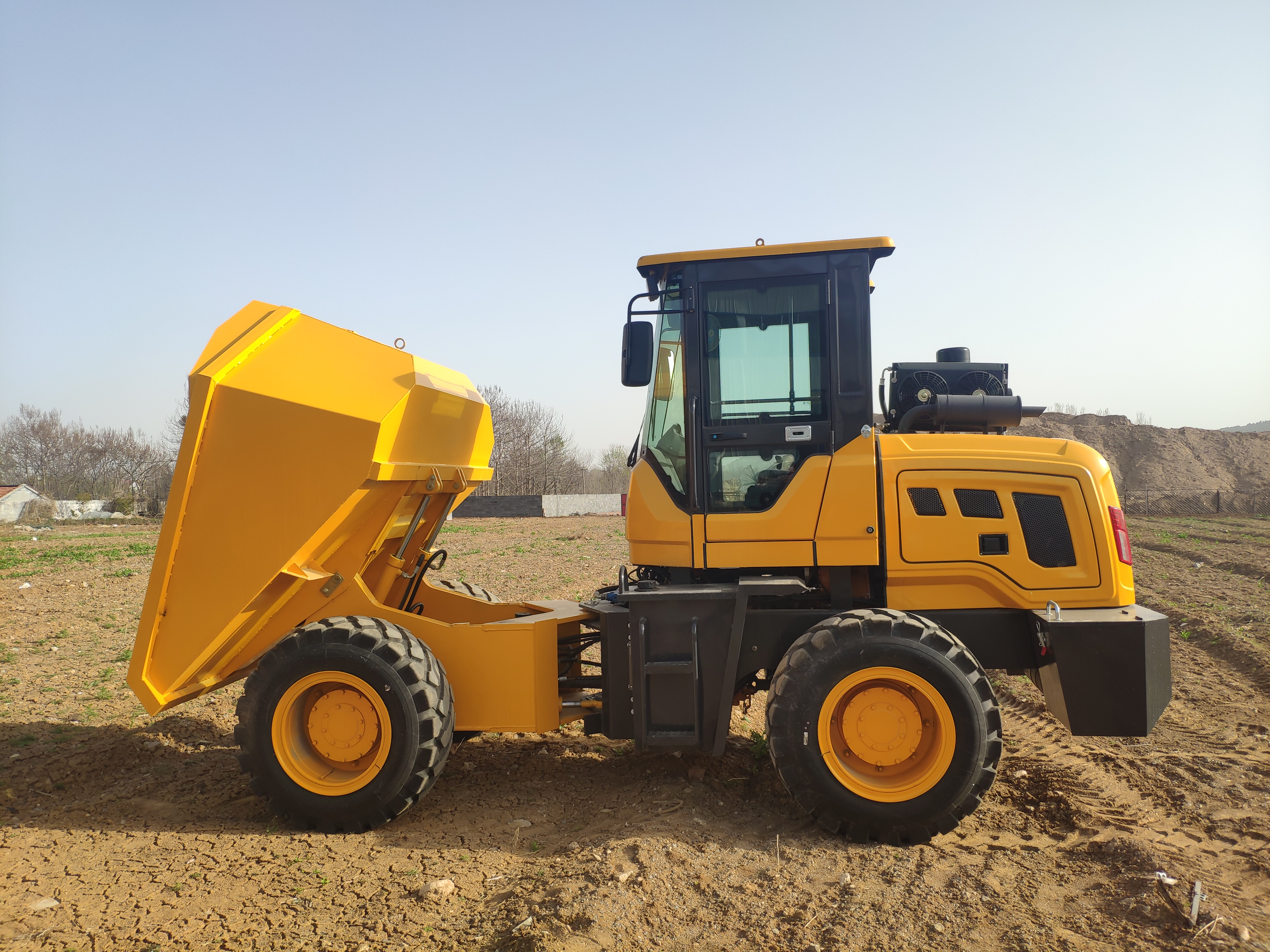 QTM50Y Transport Truck Transporter