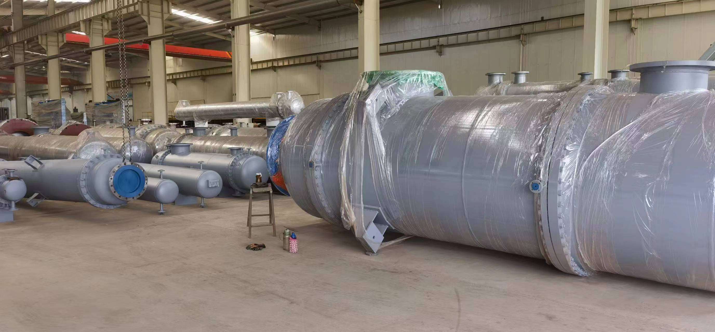 Shell and tube heat exchanger