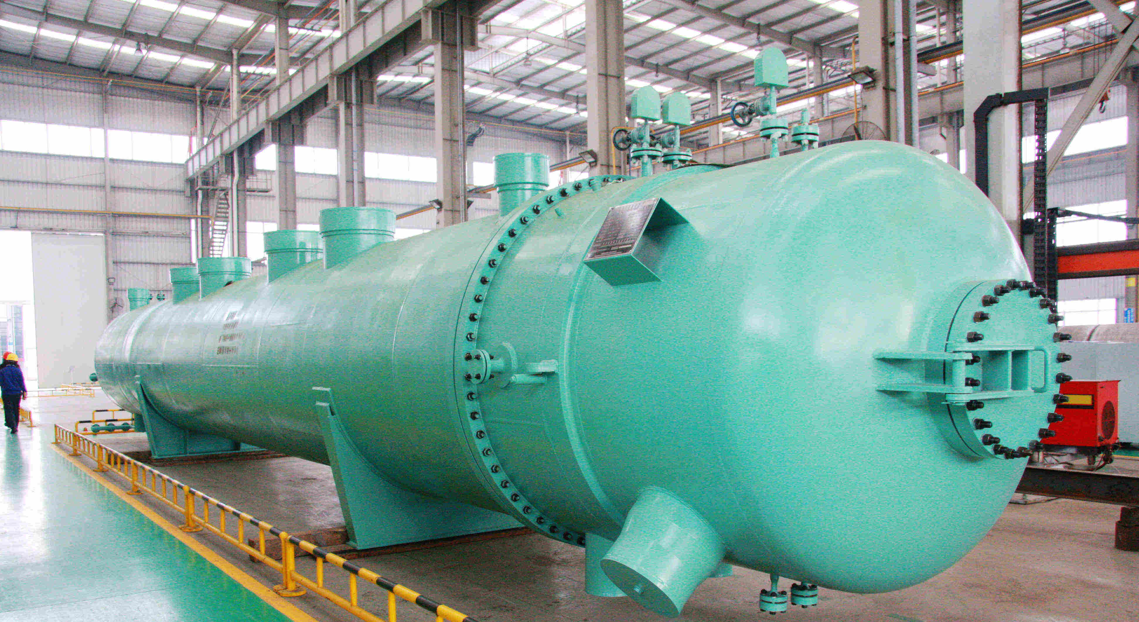 Shell and tube heat exchanger