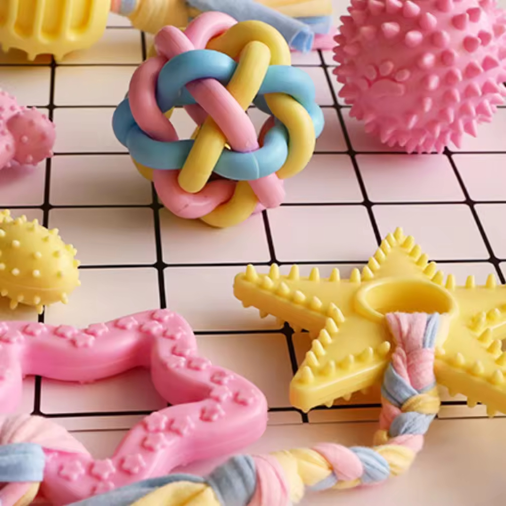 Indestructible Rubber Chew Dog Squeaky Ball Dog Pet Toys For Teeth Cleaning