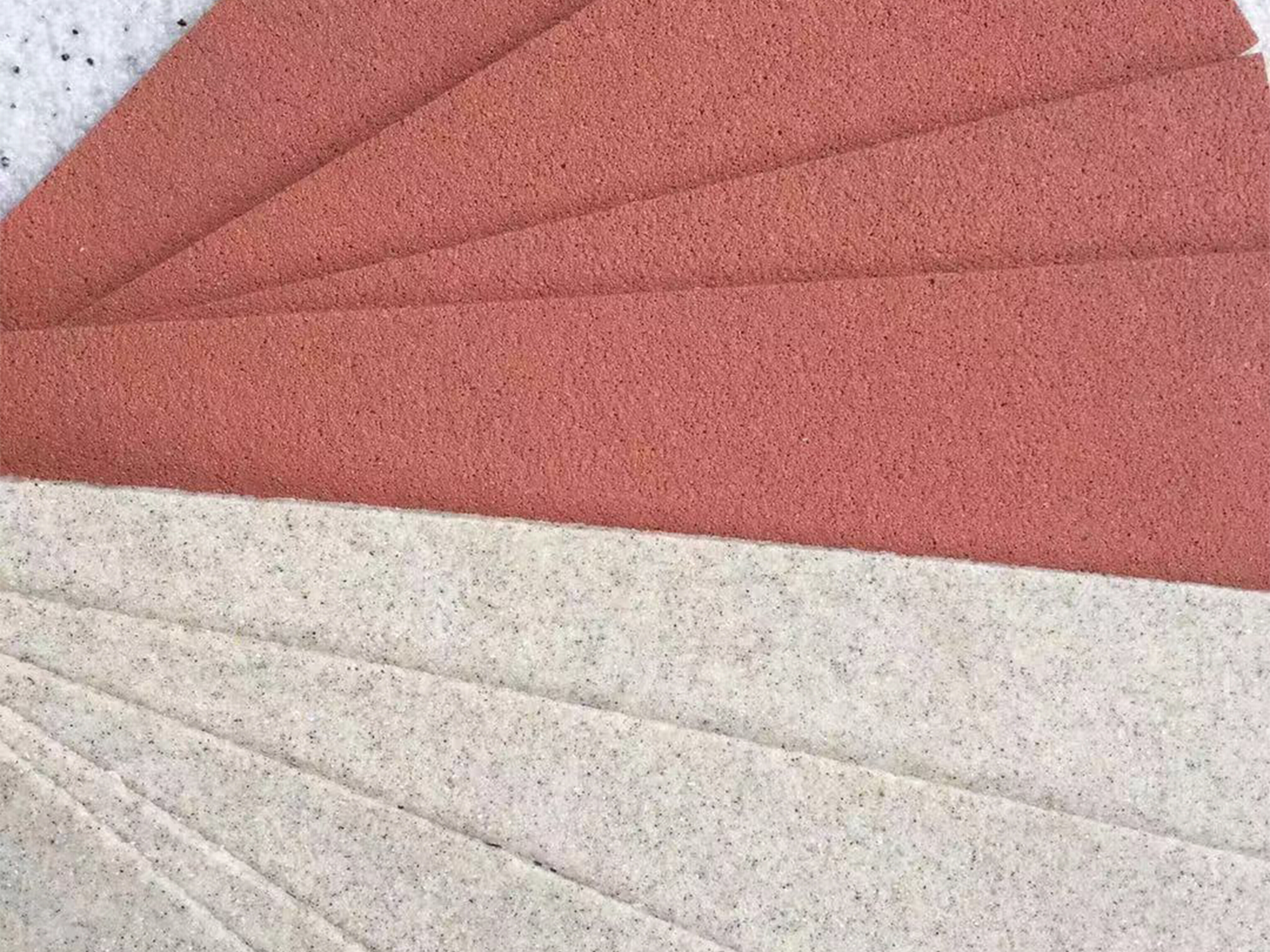 FLEXIBLE TILE