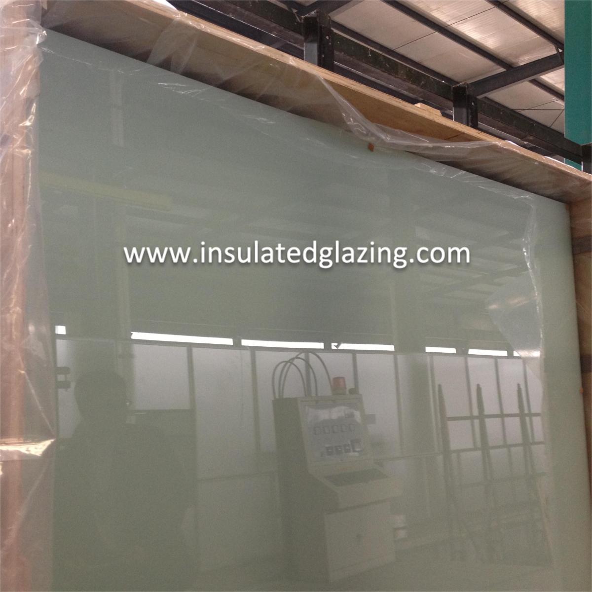 12.38mm milky white laminated glass.jpg 12.38mm milky white laminated glass.jpg