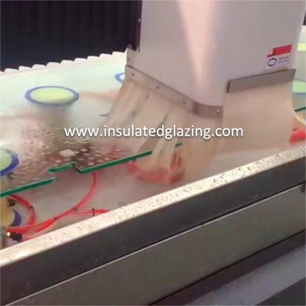 water jet cutting Senhong Glass 4.jpg