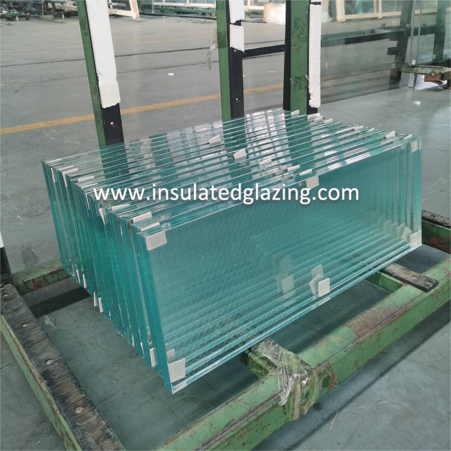 Anti-slip Glass