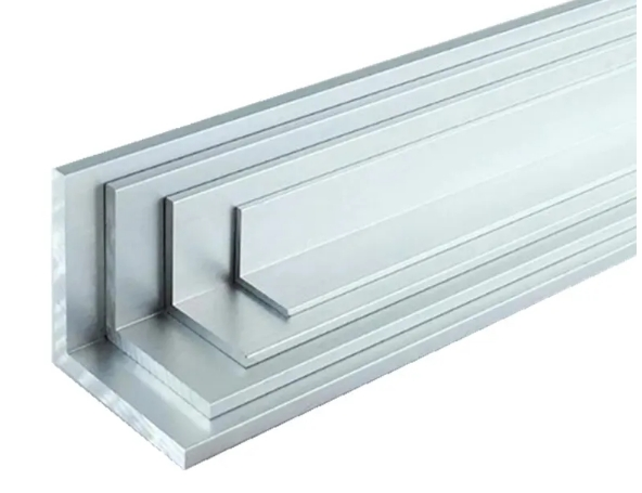 زاوية من الألومنيوم والفولاذ