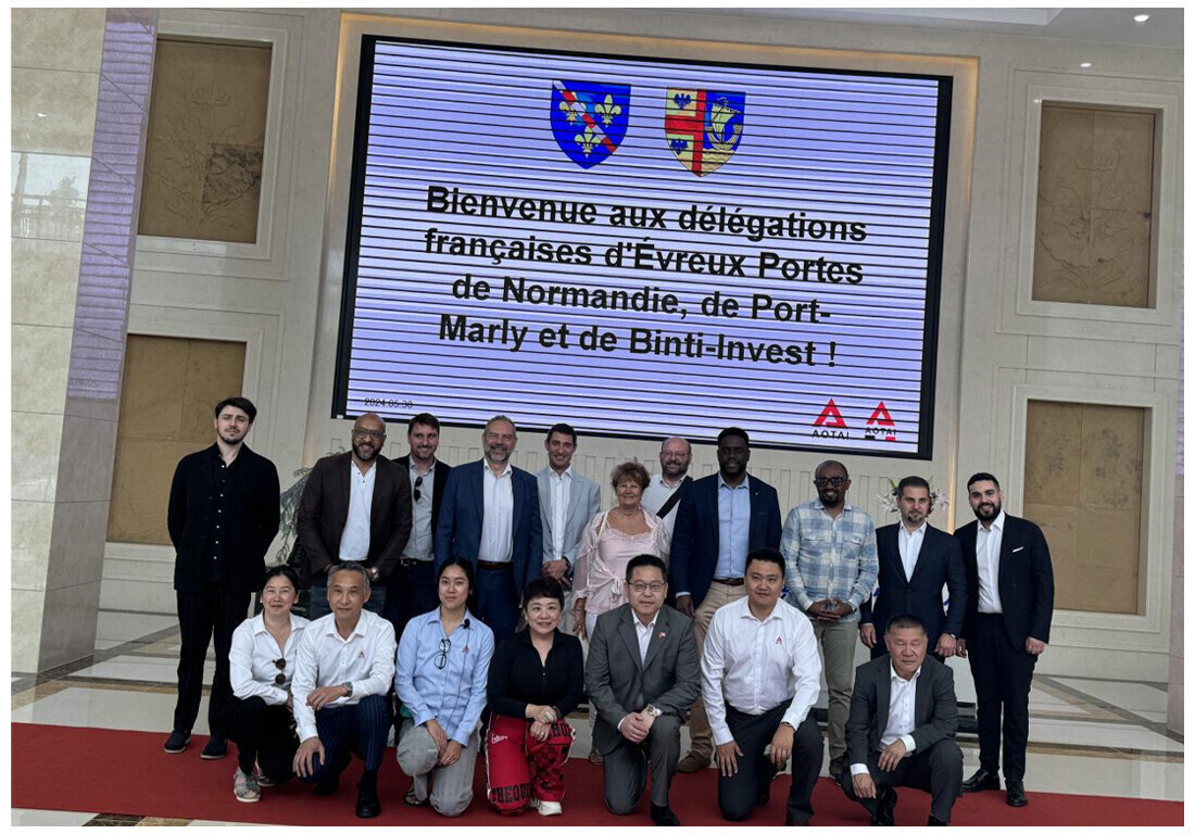 Un groupe de visiteurs français est arrivé à Jinan pour rechercher une coopération dans le domaine des nouvelles énergies