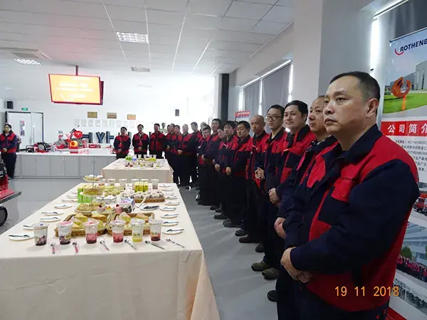 Welcome Dr.Rothenberger and his daughter come to inspect the Rothenberger Chinese factory.