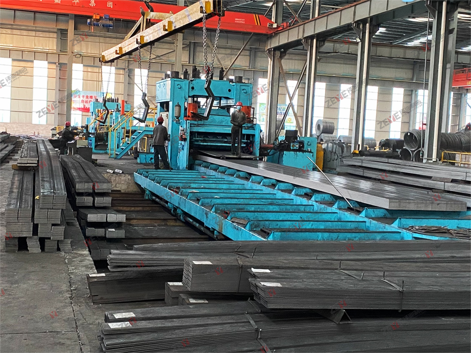 स्लिटिंग, रिवाइंडिंग और लंबाई के अनुसार कट कम्पोजिट लाइन