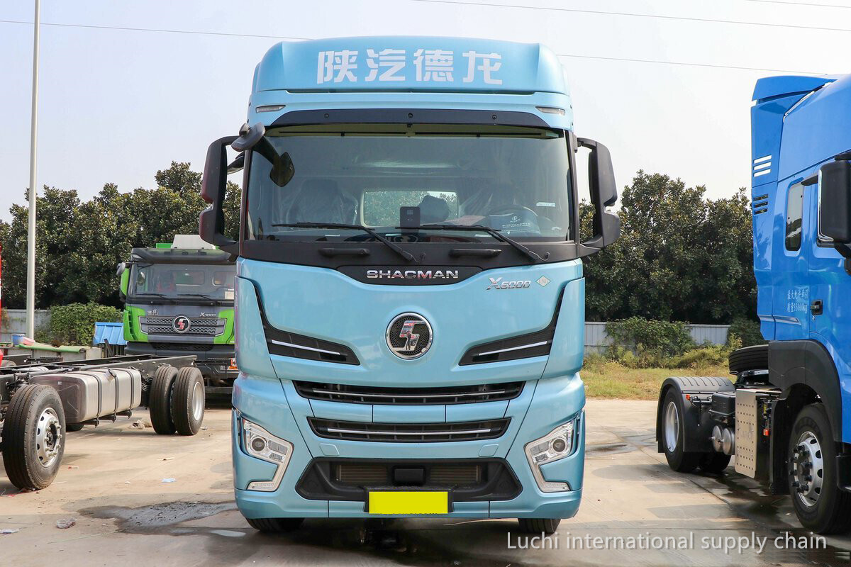 X6000 LNG, blue, 530Hp, 6x4, AMT