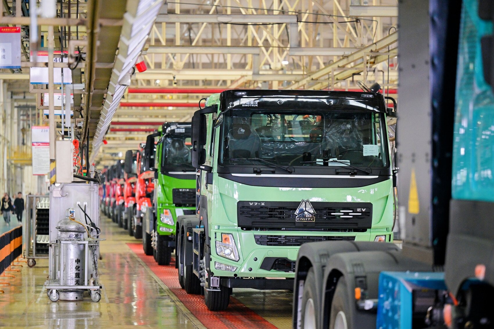 Every five minutes, a heavy truck is born here to witness the Every five minutes, a heavy truck is born here to witness the