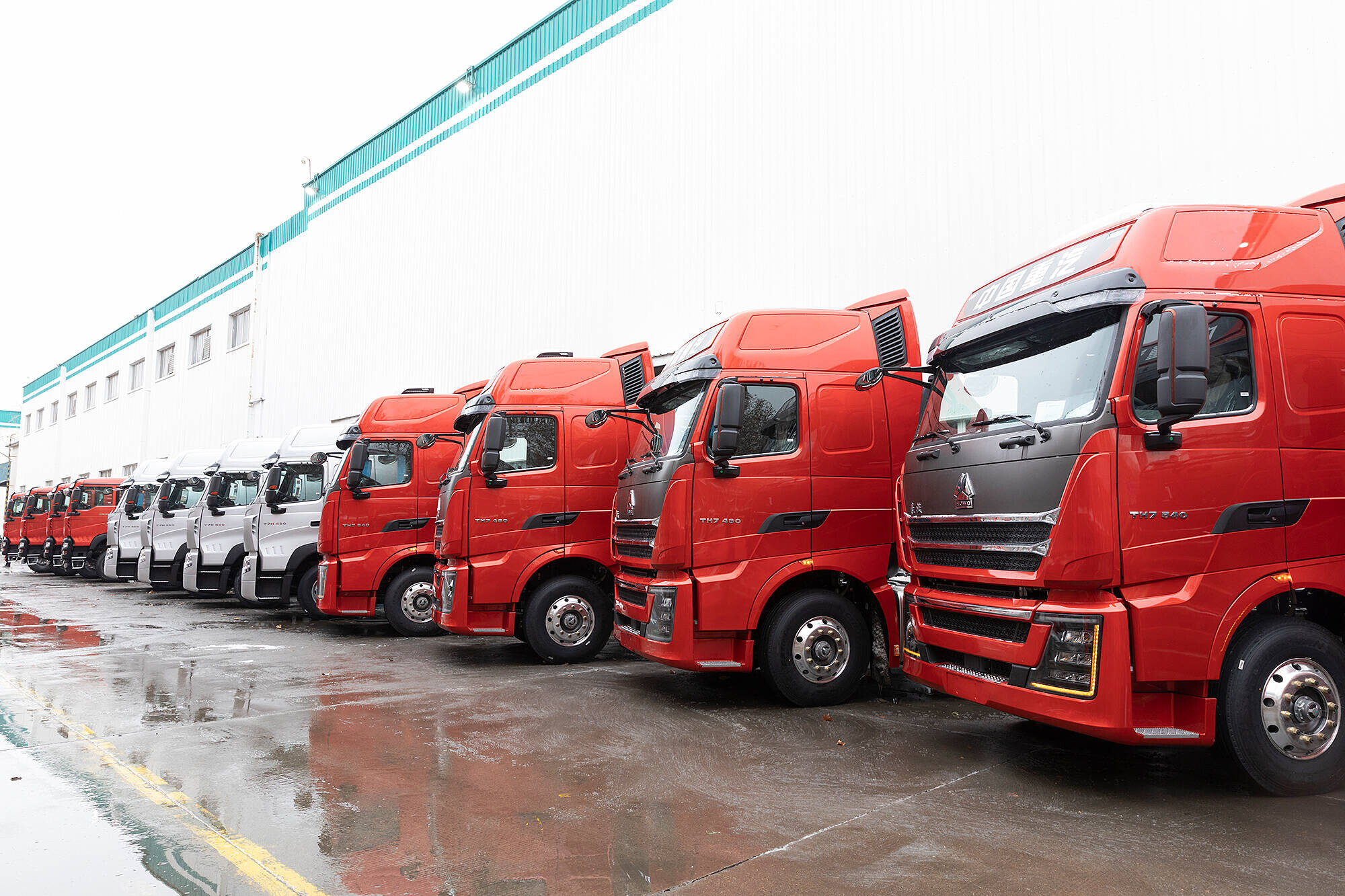 The first three quarters of China National Truck domestic and international market double growth The first three quarters of China National Truck domestic and international market double growth