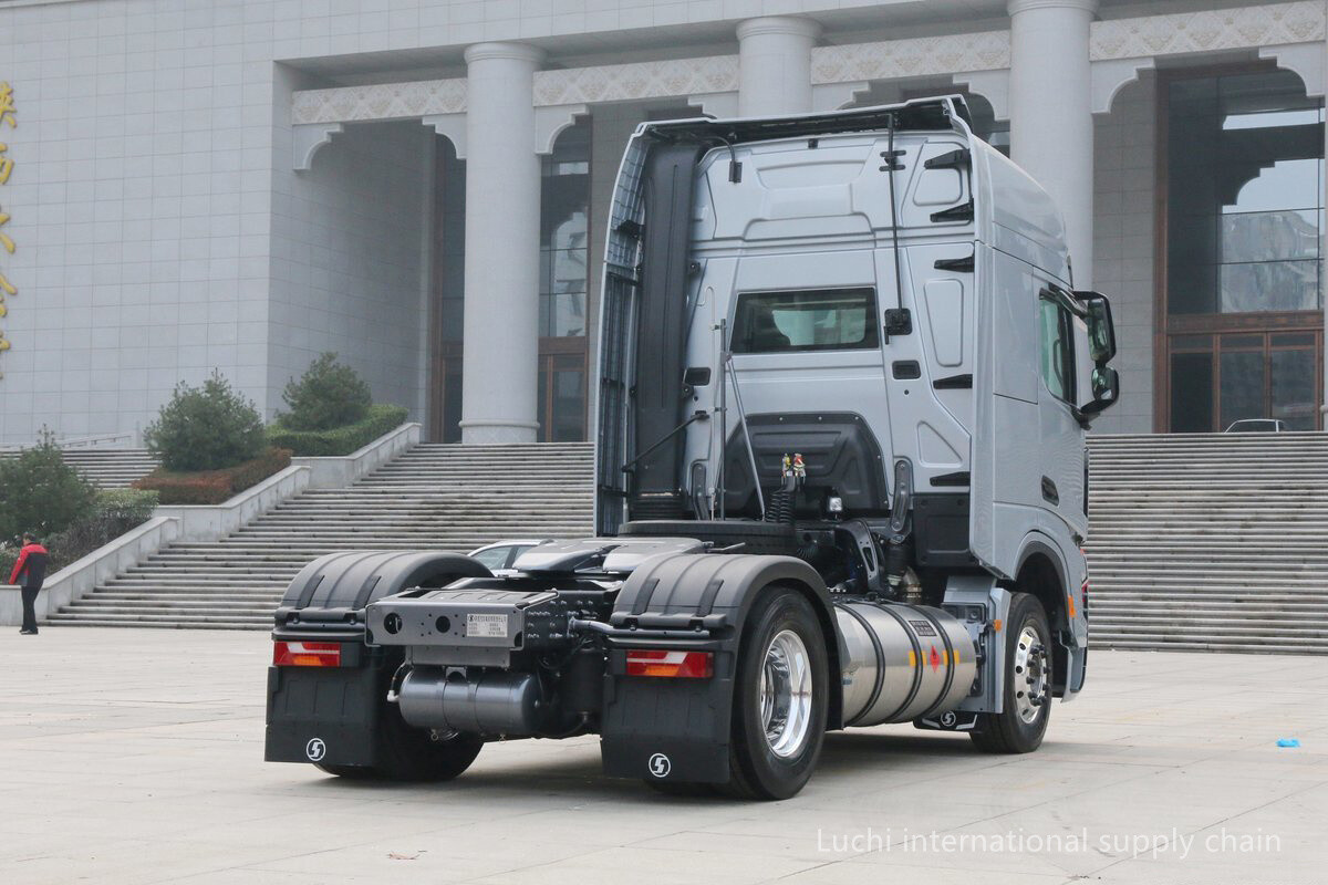 X6000 LNG, gray, 530Hp, 4x2, AMT