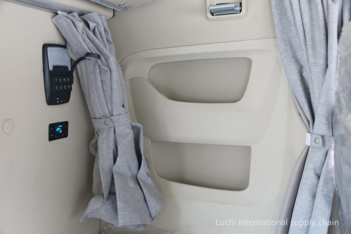 X6000 LNG, gray, 530Hp, 4x2, AMT