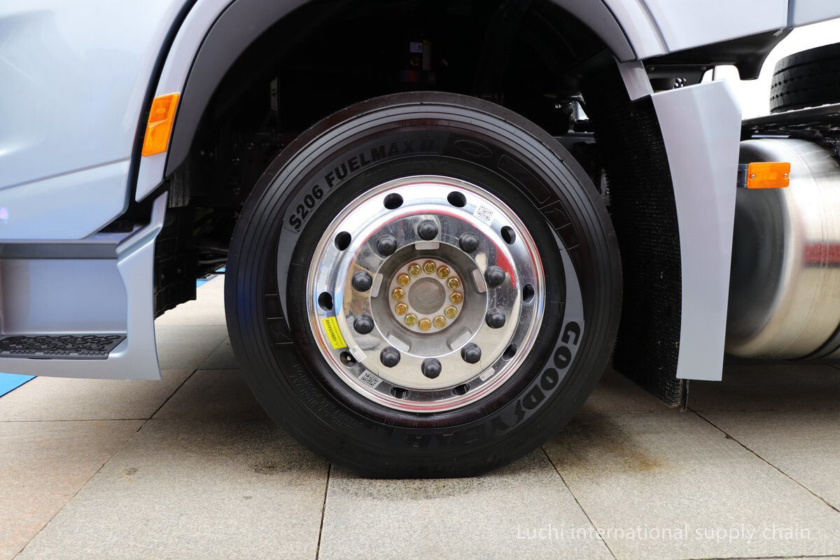 X6000 LNG, gray, 530Hp, 4x2, AMT