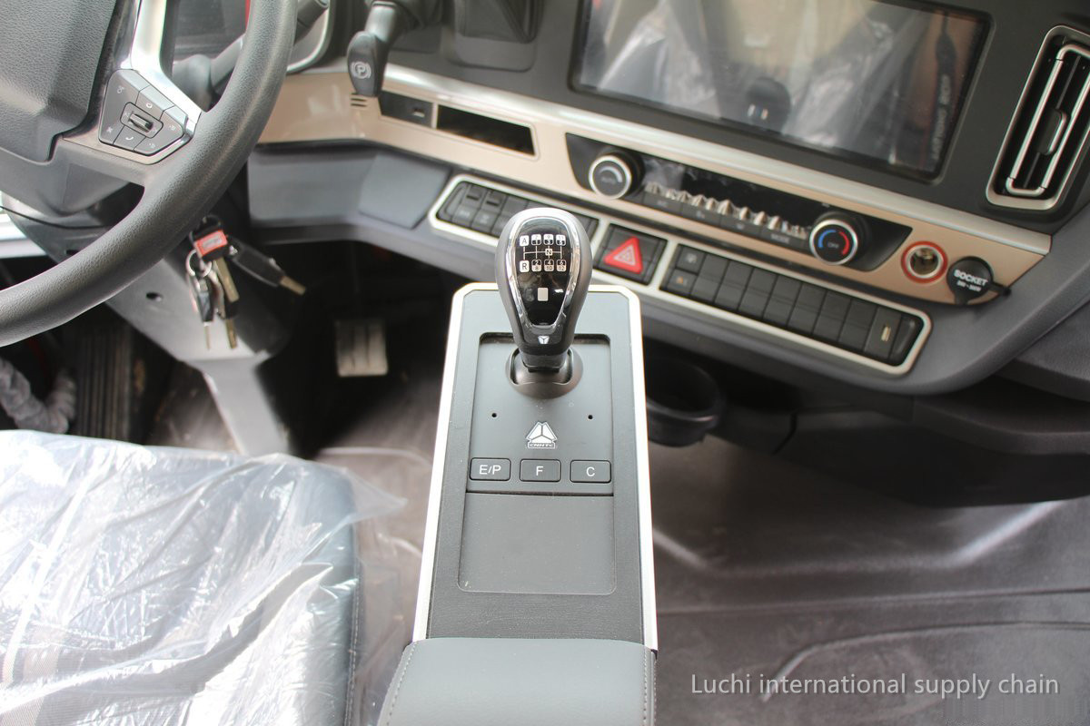 HOWO, TH7,  LNG, red,  460Hp, 6x4,  MT