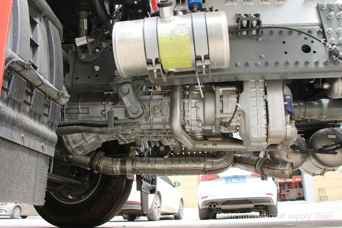 HOWO, TH7,  LNG, red,  460Hp, 6x4,  MT