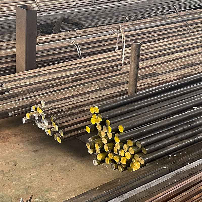 Black steel round bar in stock Black steel round bar in stock