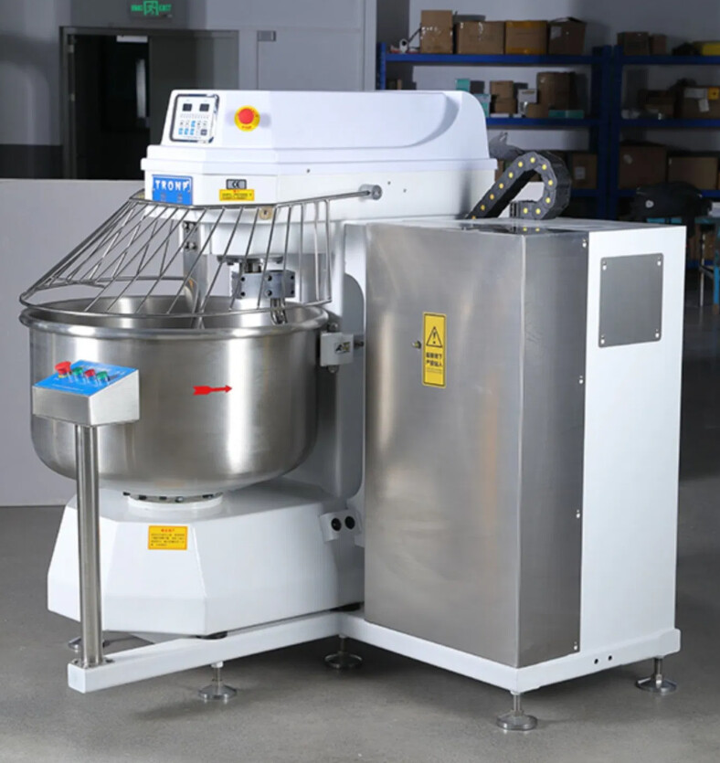 Self-tipping Spiral Mixers