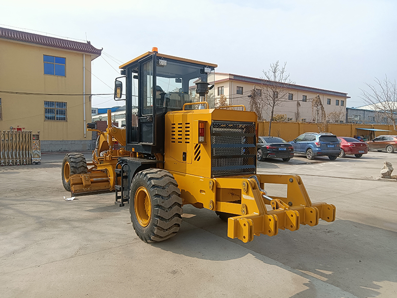 Автогрейдер QTM9080