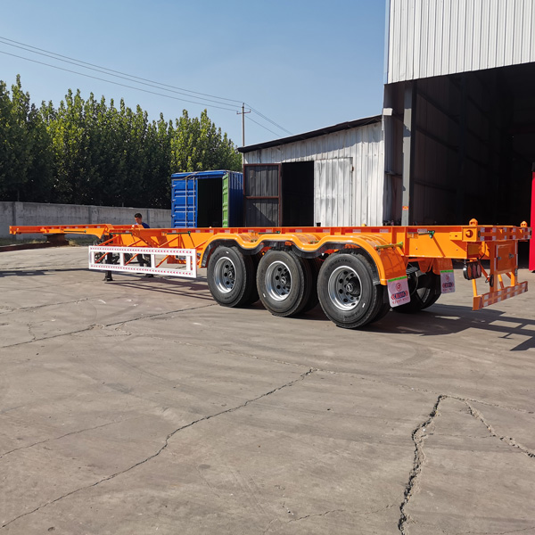 Box-type side curtain transport semi-trailer