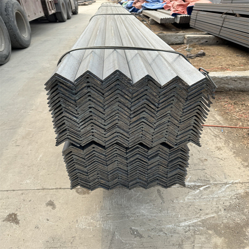 Q235 Angle Steel