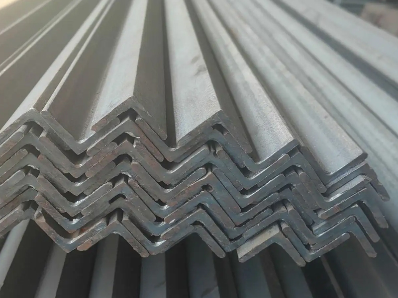 Q195/Q215 Galvanized Angle Bar