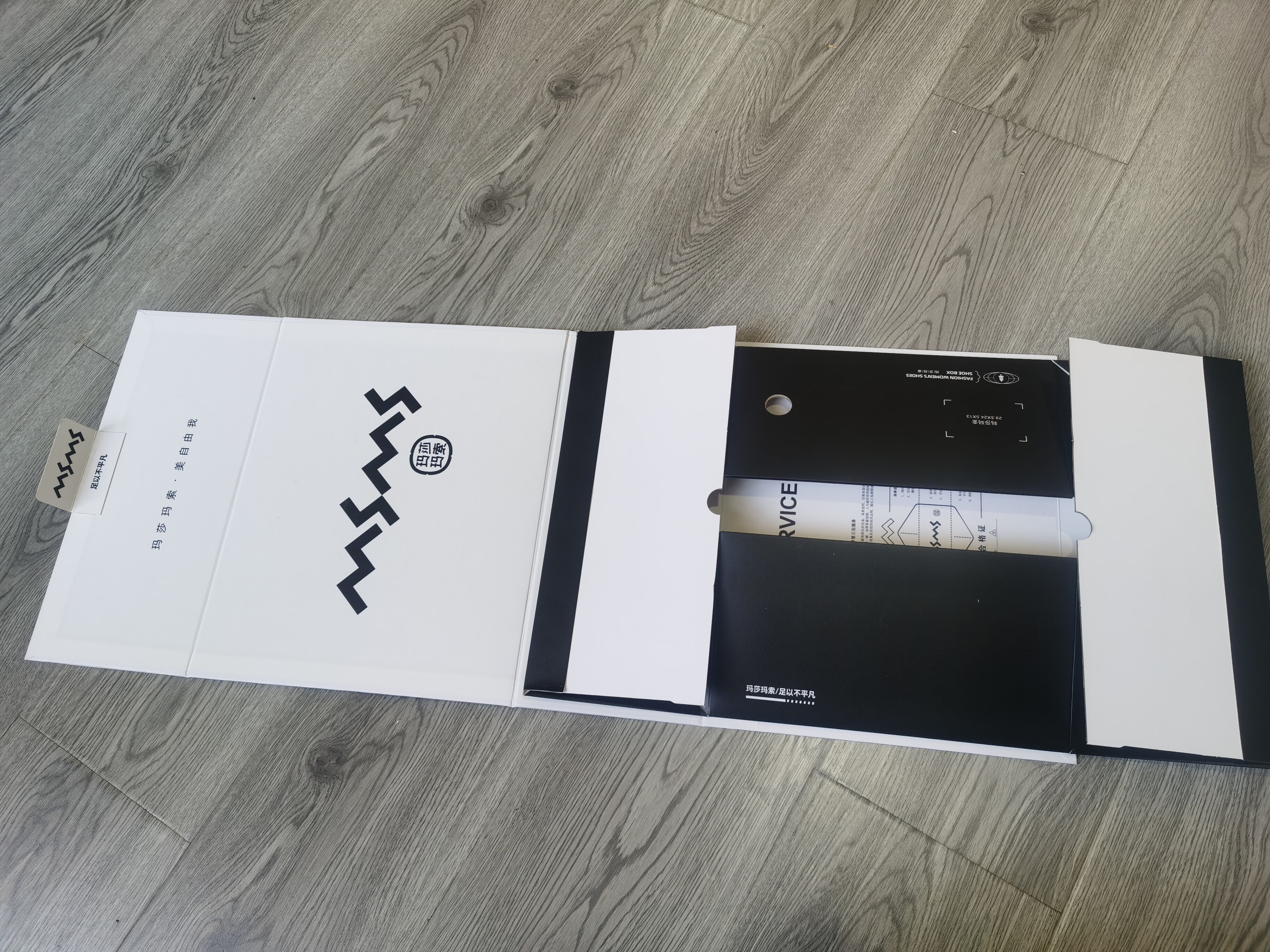 Máquina para pegar cabezales de tarjetas