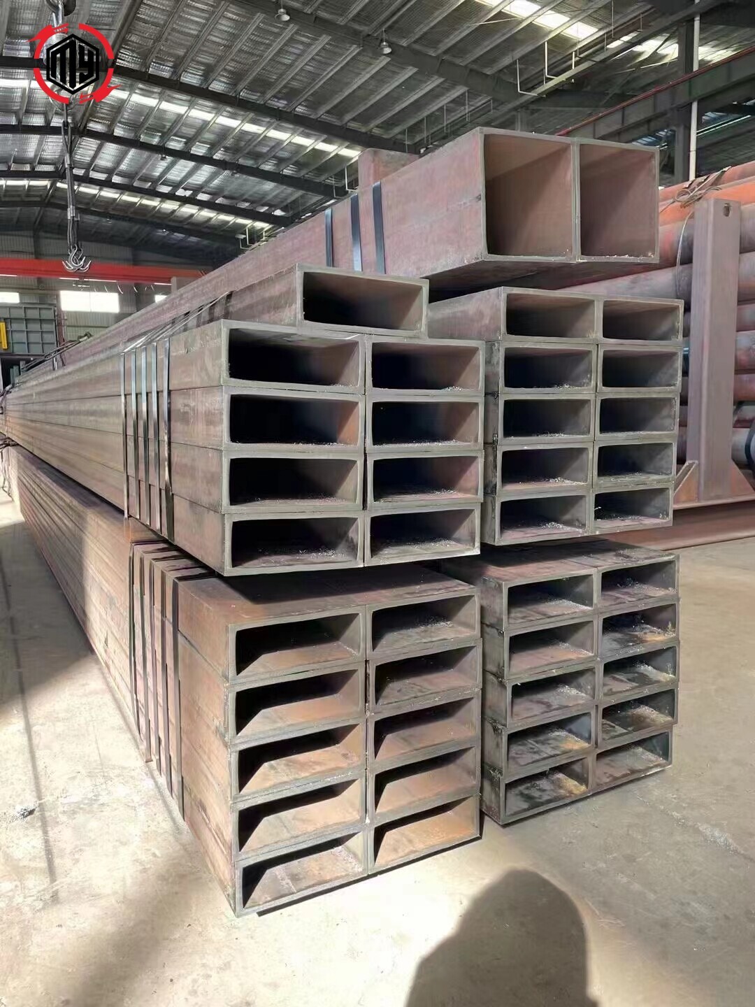 Seamless square tube