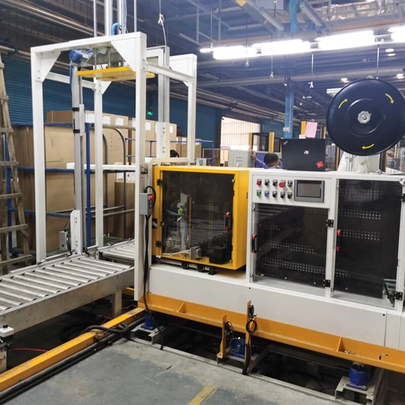 Fully automatic pressurized sword-piercing baler