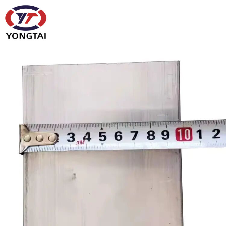 Best-selling 1050 1060 1070 2006 3003 3004 6061 Aluminum Plate/Sheets with PE Film for Building and Construction