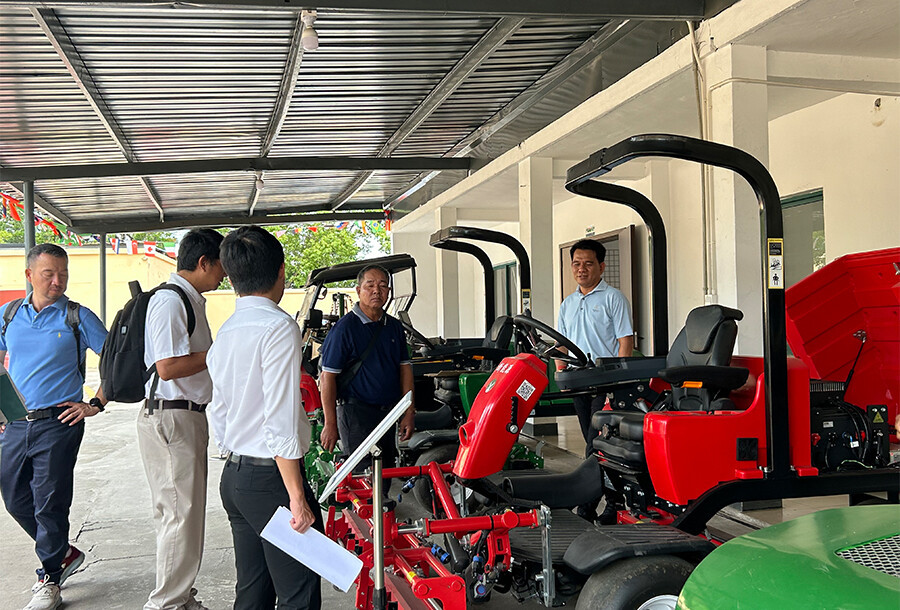 Thai Client Visits Denayou Thai Client Visits Denayou