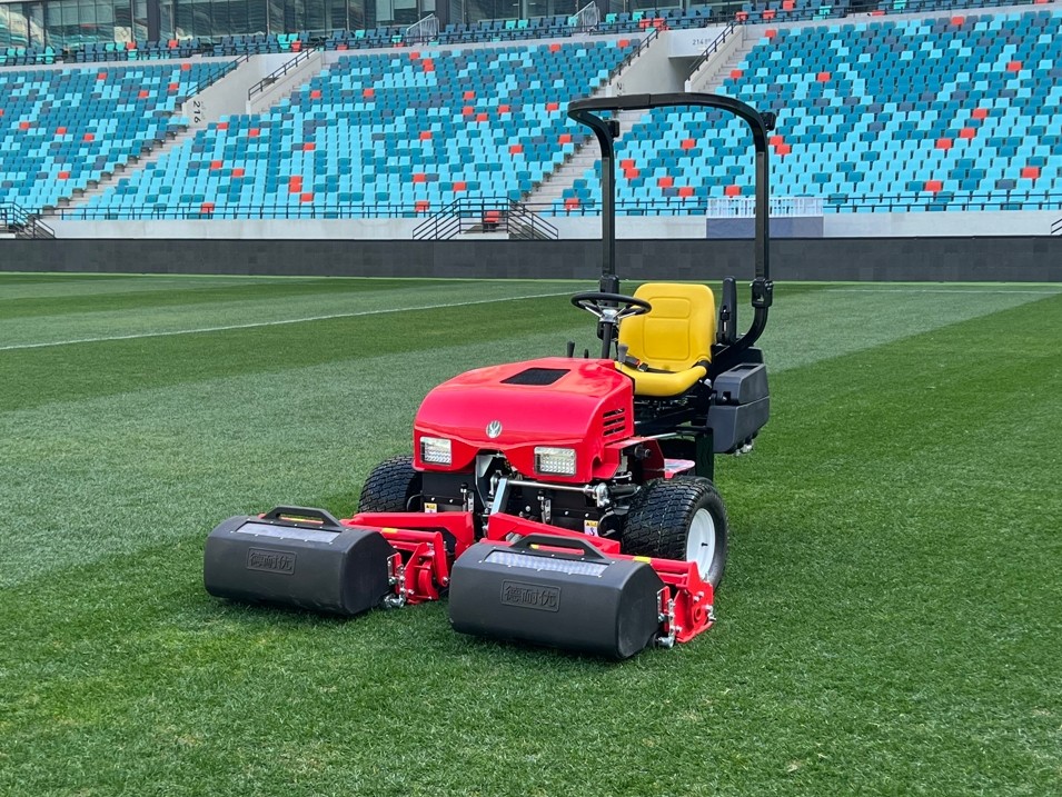 Denaiyou 3182B Triplex Cylinder Mower Denaiyou 3182B Triplex Cylinder Mower