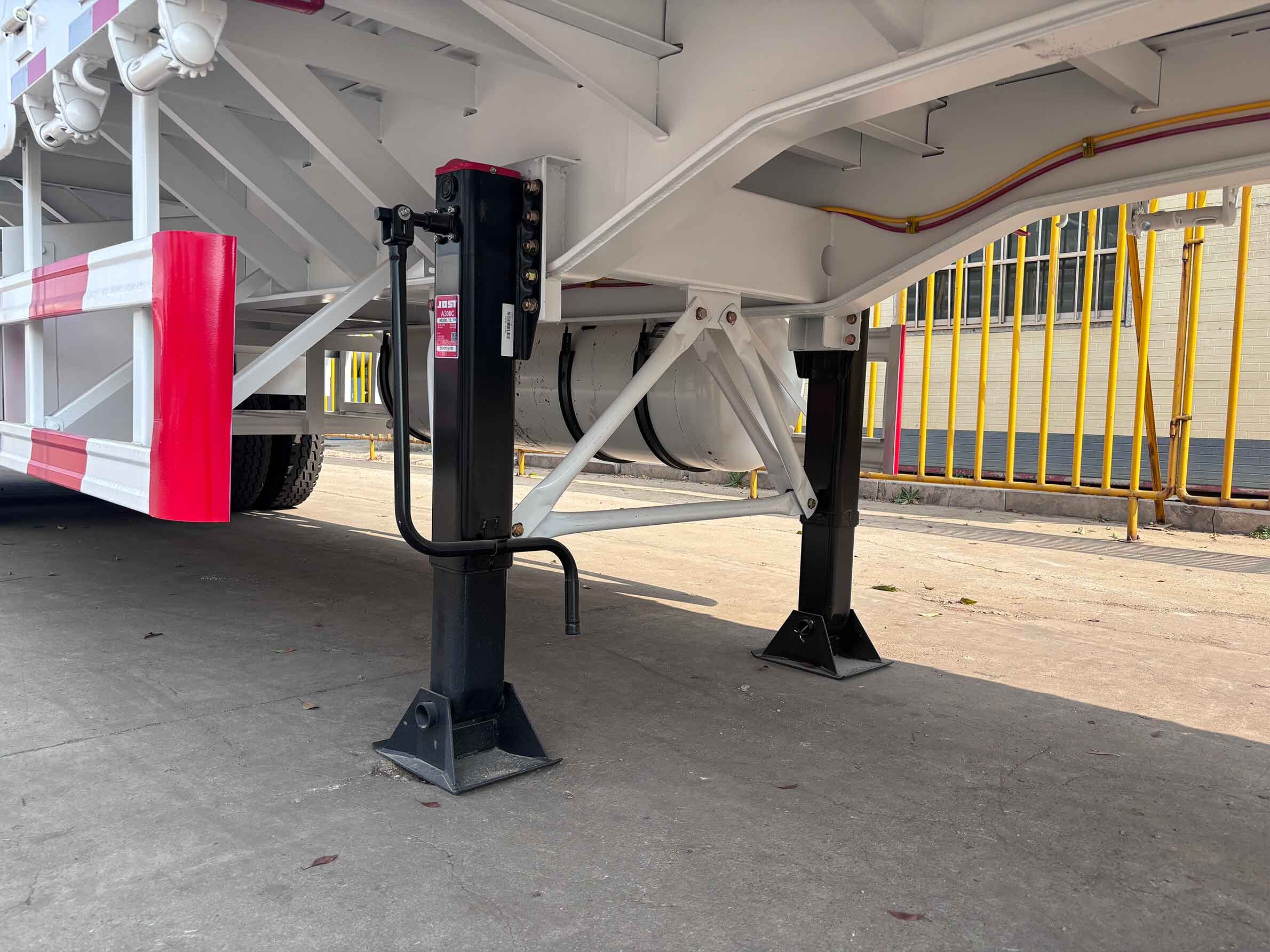 3 Axle Carrier Livestock Animal Fence Cargo Semi Trailer