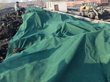 What are the functions and uses of dust-proof geotextile?