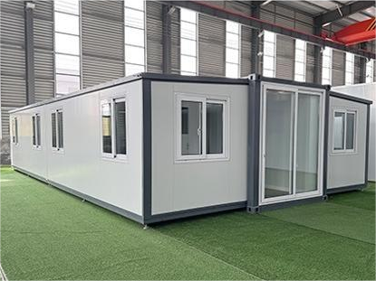 Expandable container house