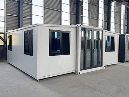 Expandable container house