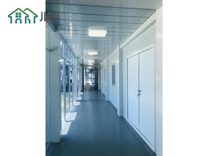 Temporary Construction Living House