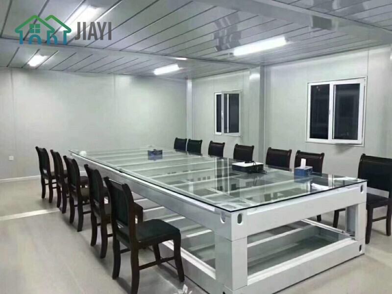 Temporary Construction Living House