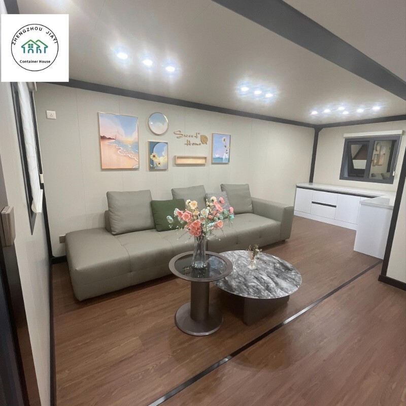 20FT Expandable Prefab Container House Bathroom Full