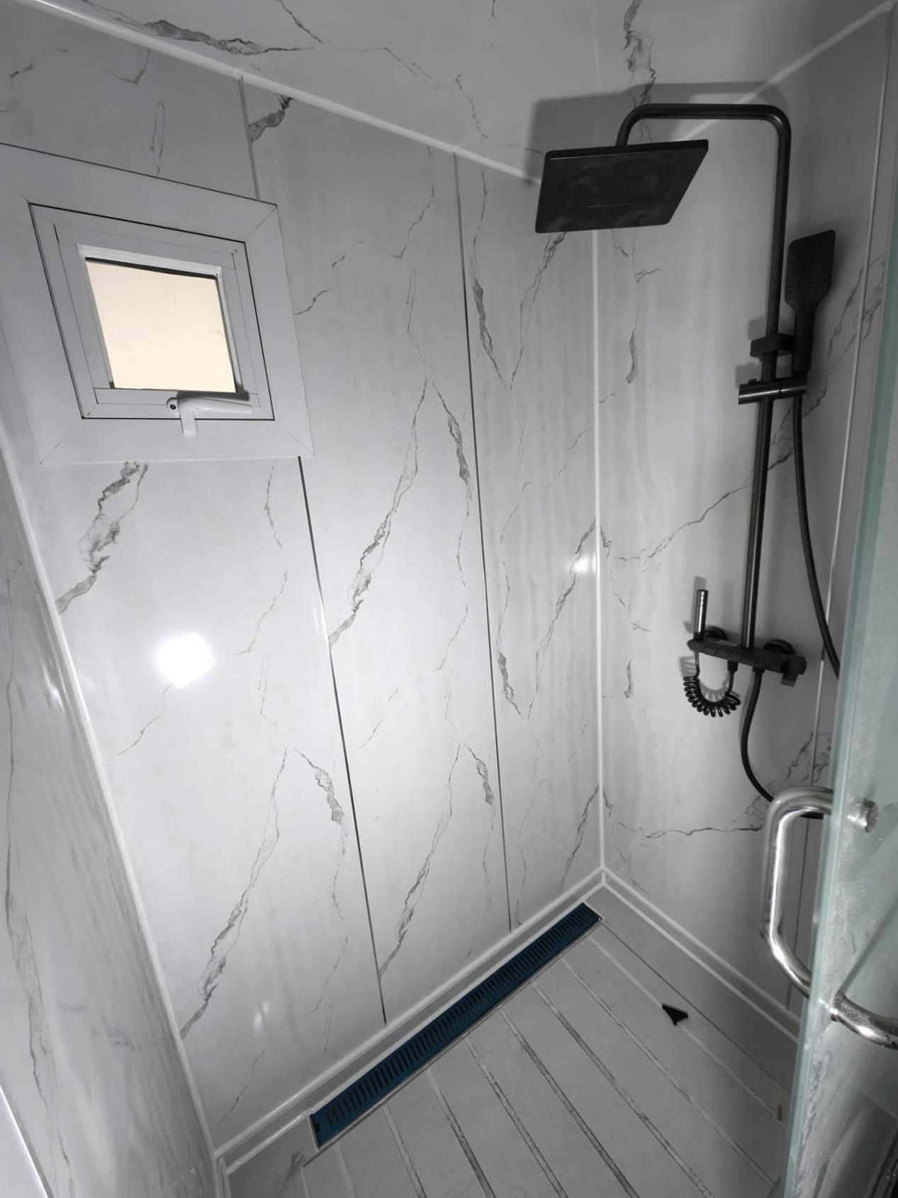 Ready Made Prefab House 2 Bed Luxury Homes Full Furniture Light Steel Expandable Container house