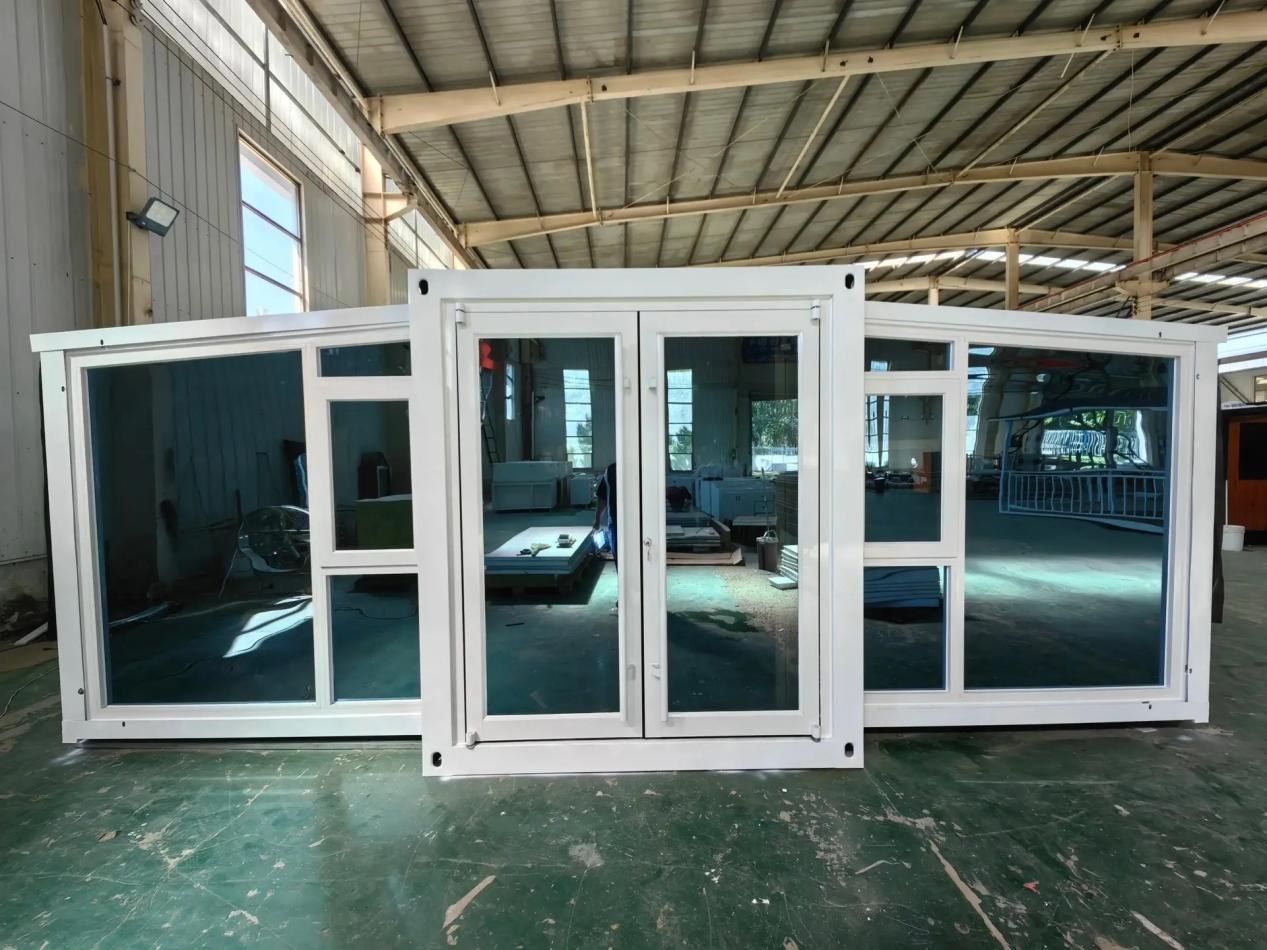 20ft 40ft Hurricane Proof Custom Material Expandable Container Prefabricated House