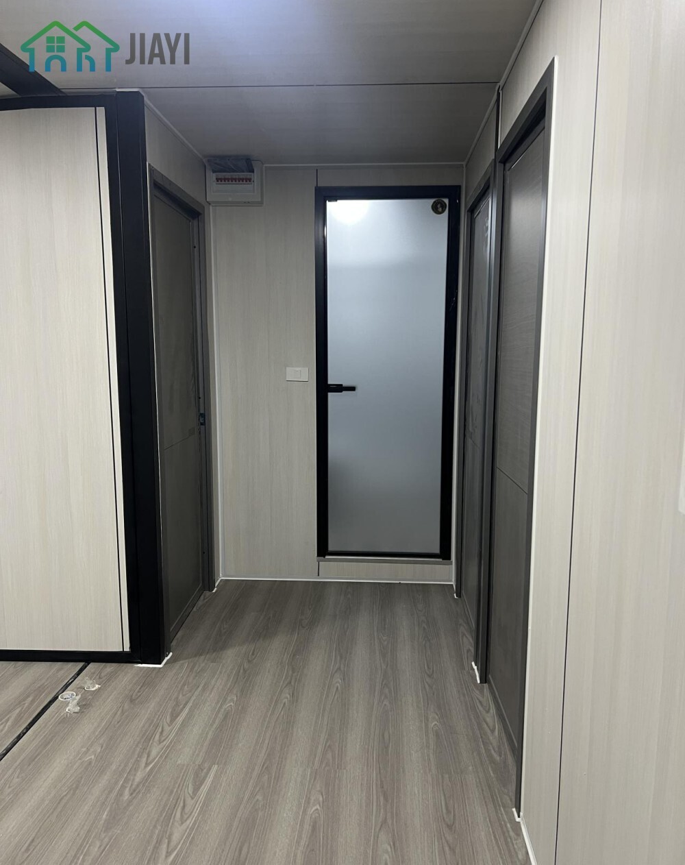 Luxury Decoration Customizable Portable Container House 20ft Two Bedrooms