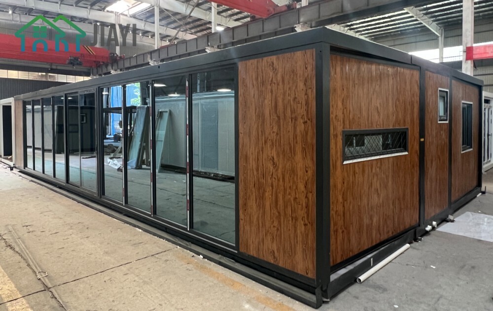 Expandable Modular Home Flat Roof 40FT Size 3 Bedrooms