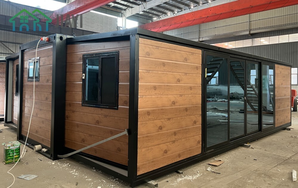 30FT 54 Square Meters Prefab Modular Expanding House Two Entry Door Affordable Price